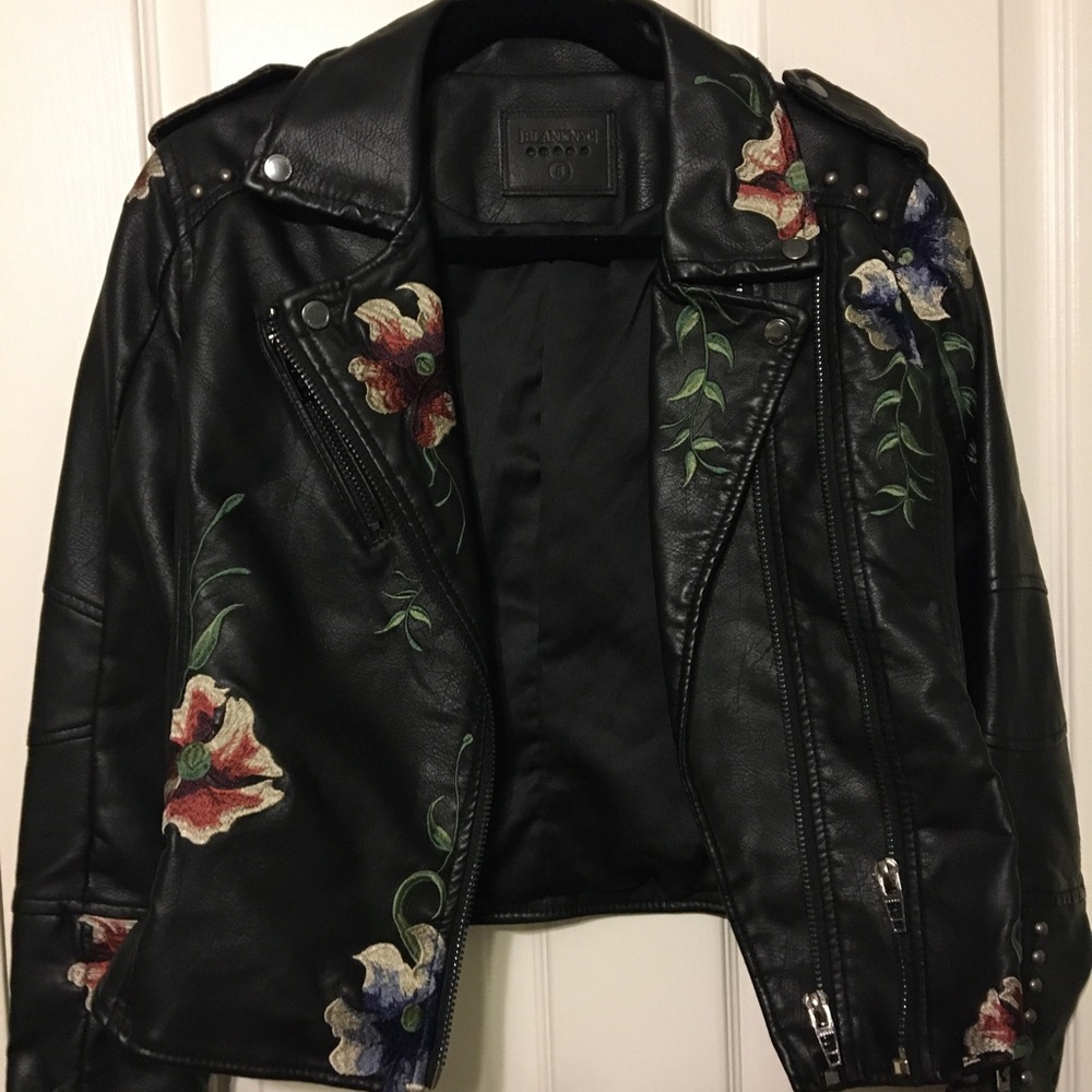Urban outfitters leather jacket - Picture 2 of 5